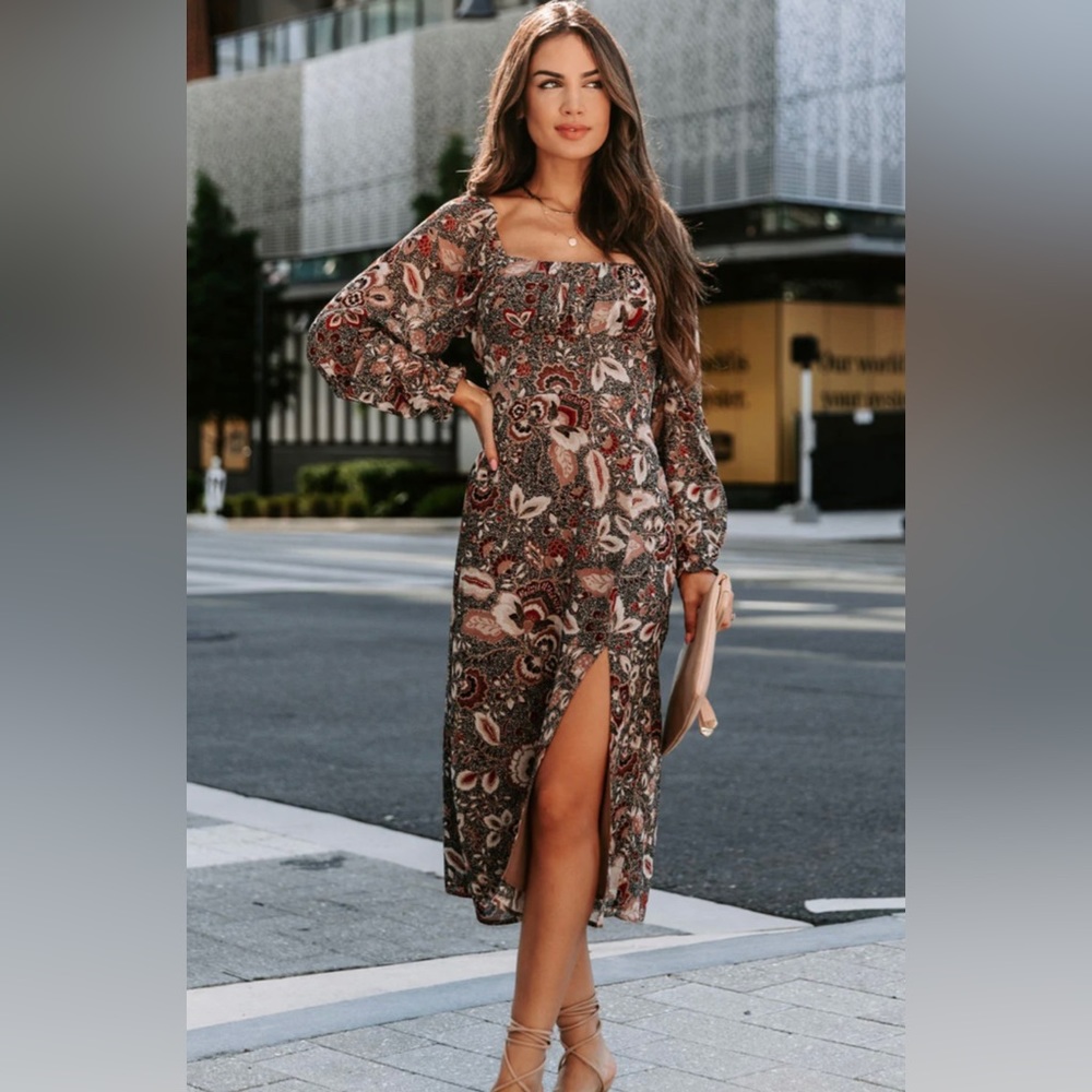 Vici Hartford Floral Midi Dress
